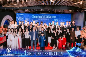 Ảnh lưu niệm tập thể QCbest tại YEP 2025