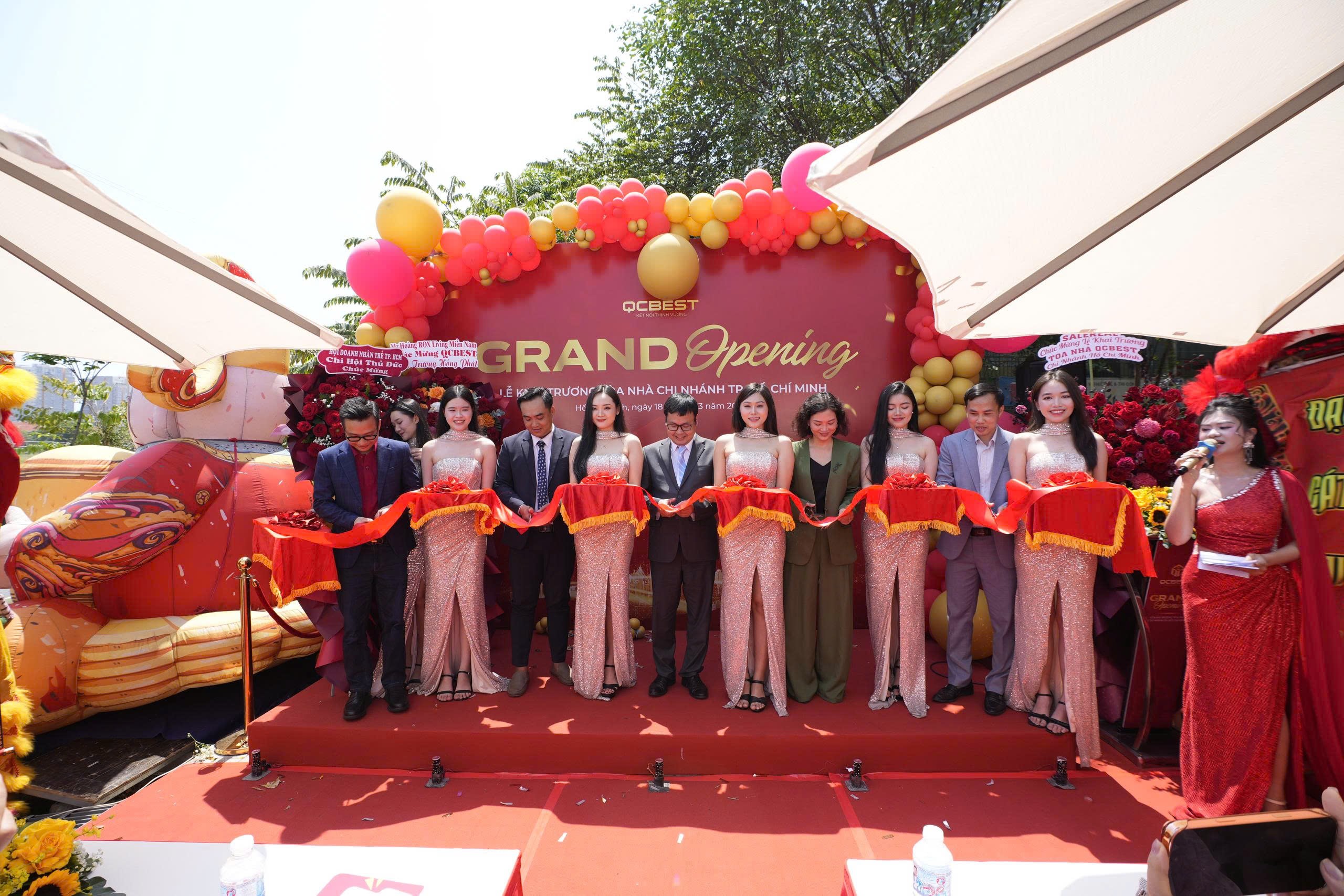 Cắt băng khai trương văn phòng QCbest tại Tp. Hồ Chí Minh